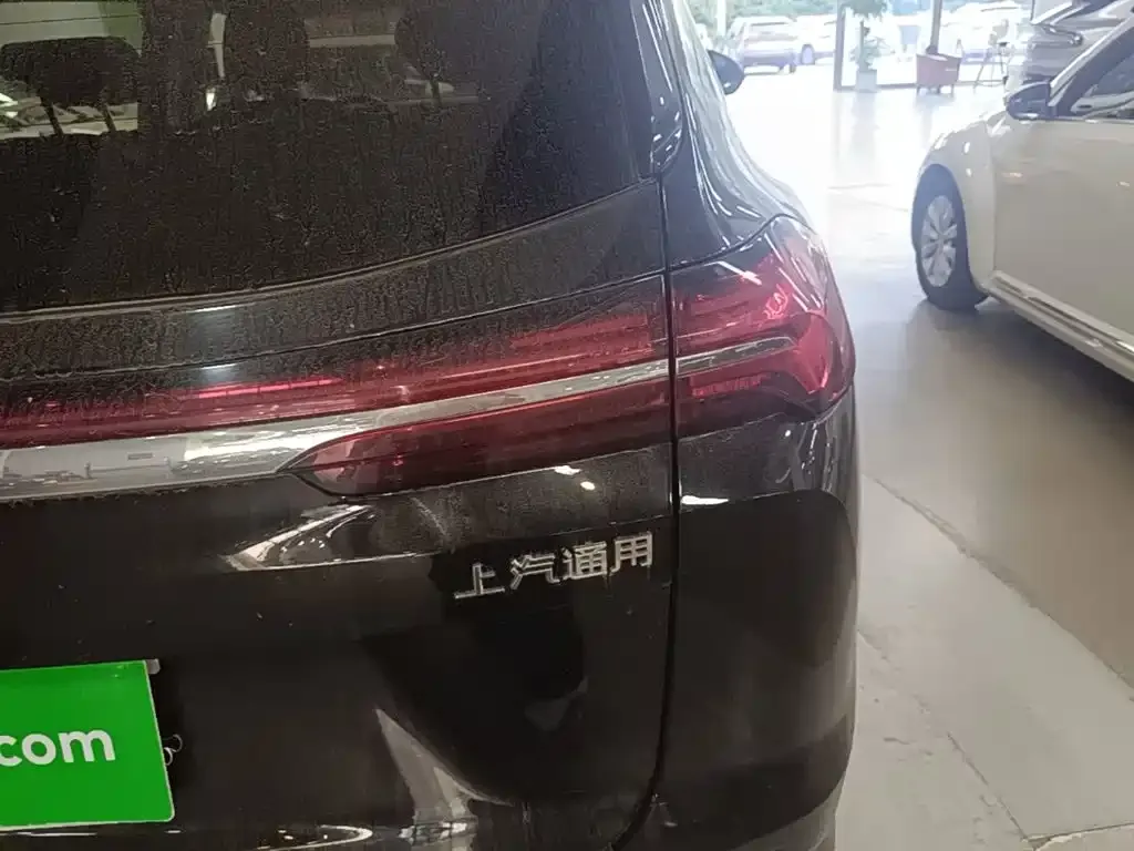 Buick Envision Plus — фото 7