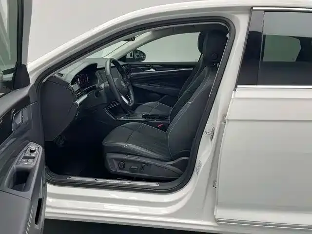 Volkswagen Passat — фото 10