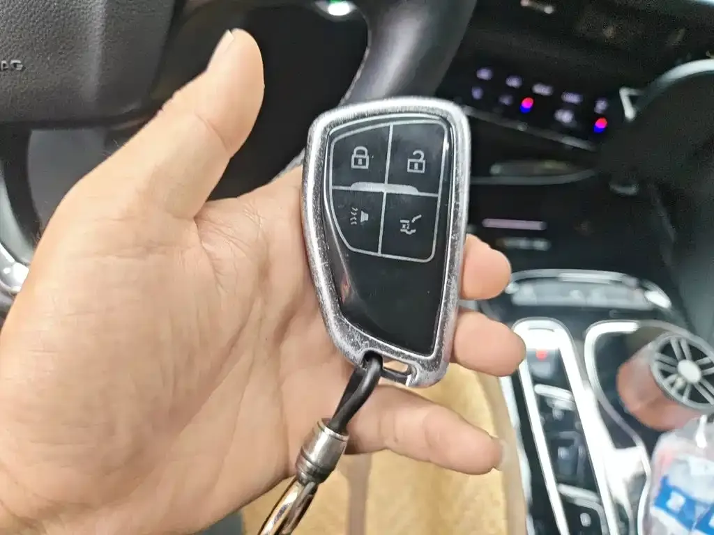 Buick Envision Plus — фото 8