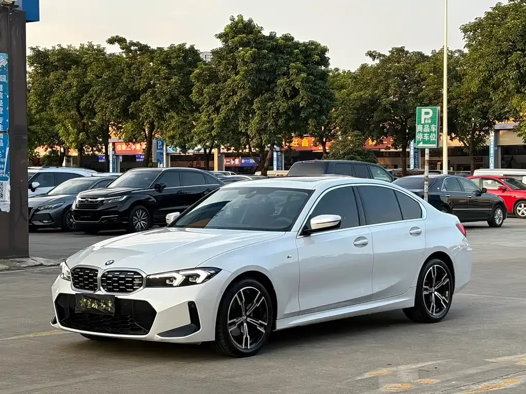 BMW 3 Series — фото 1