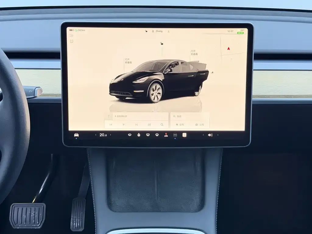 Tesla Model Y — фото 10