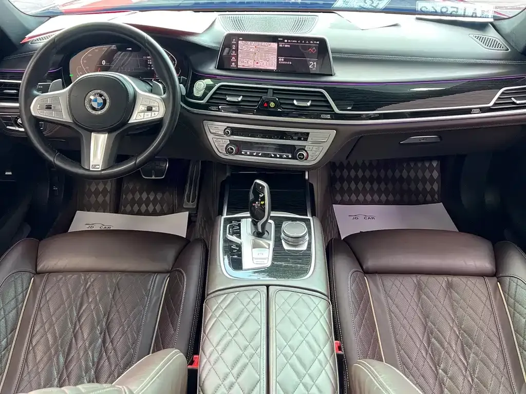 BMW 7 Series — фото 6