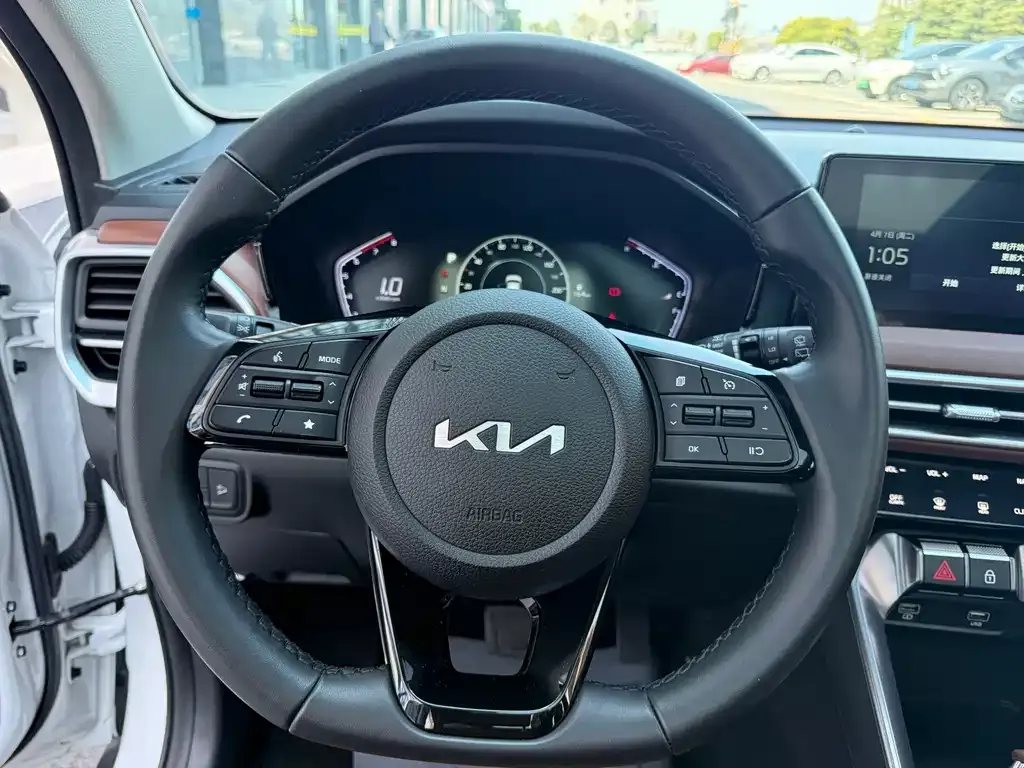 Kia Sportage — фото 8