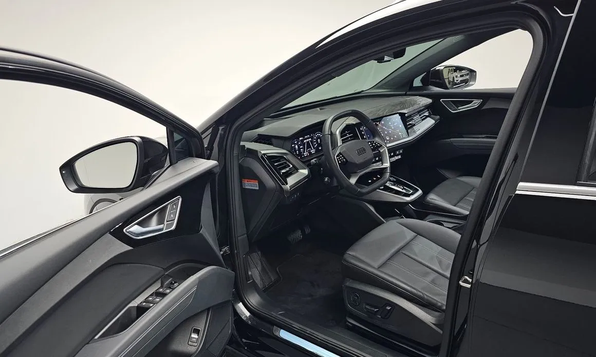 Audi Q4 e-tron — фото 10