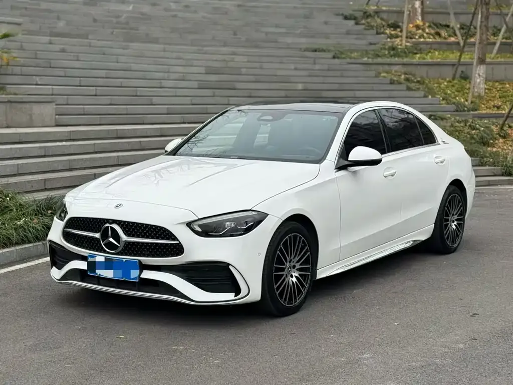 Mercedes-Benz C-Class — фото 1