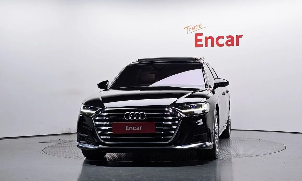 Audi A8 — фото 2