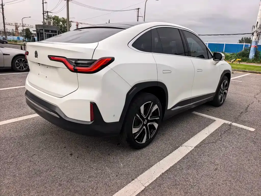NIO EC6 — фото 7