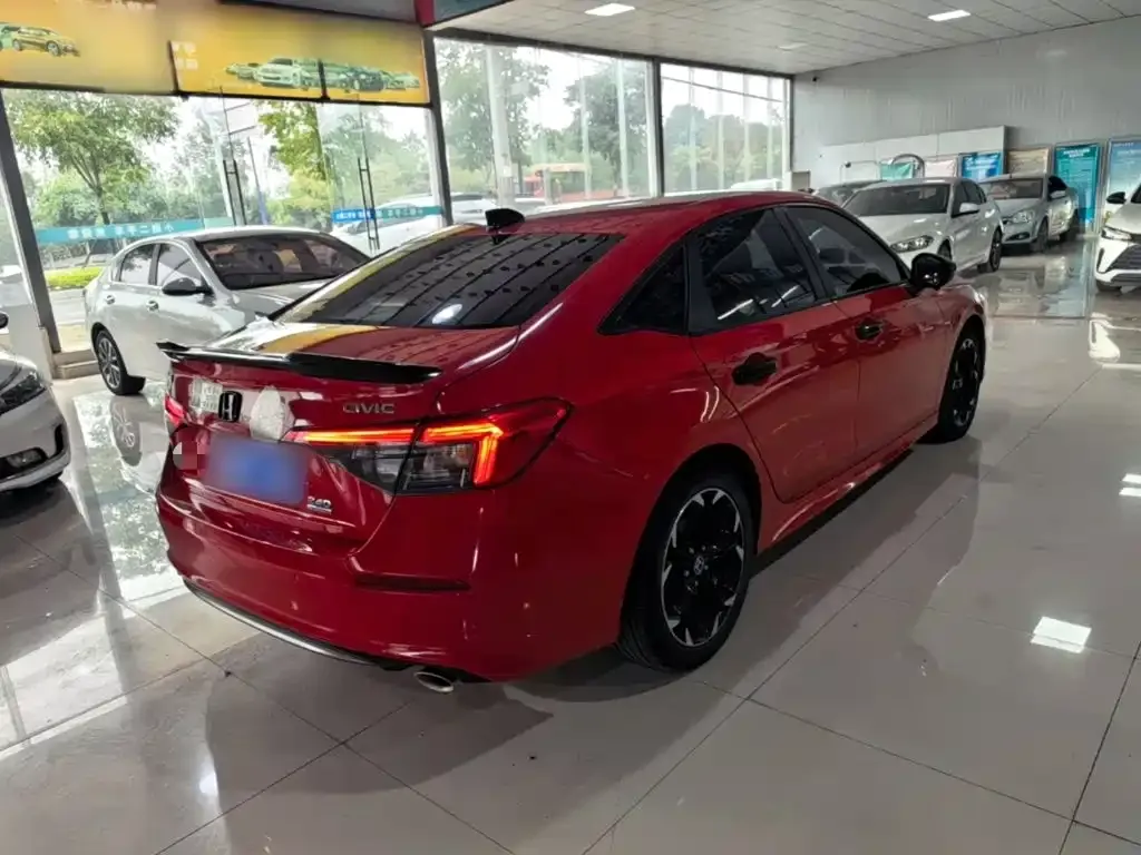 Honda Civic — фото 1