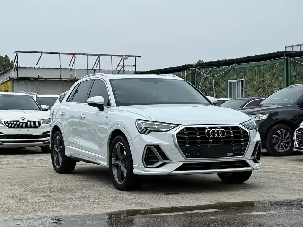 Audi Q3 — фото 6