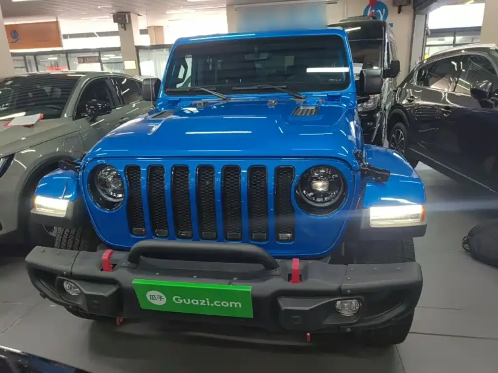 Jeep Wrangler — фото 9