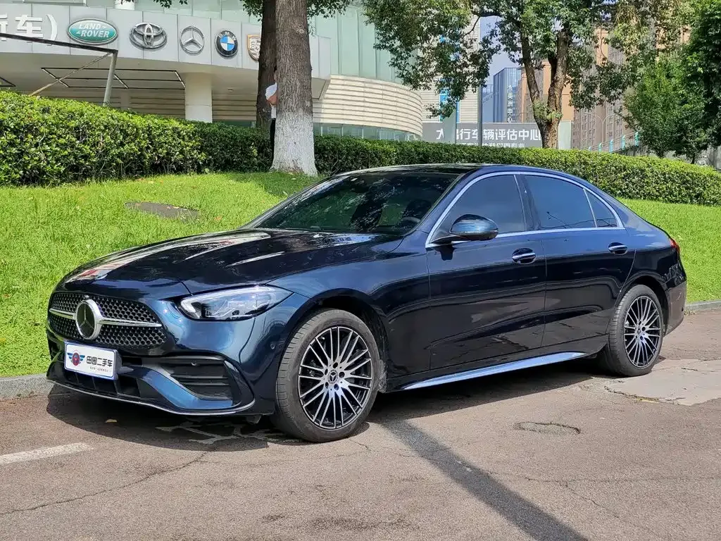 Mercedes-Benz C-Class — фото 1