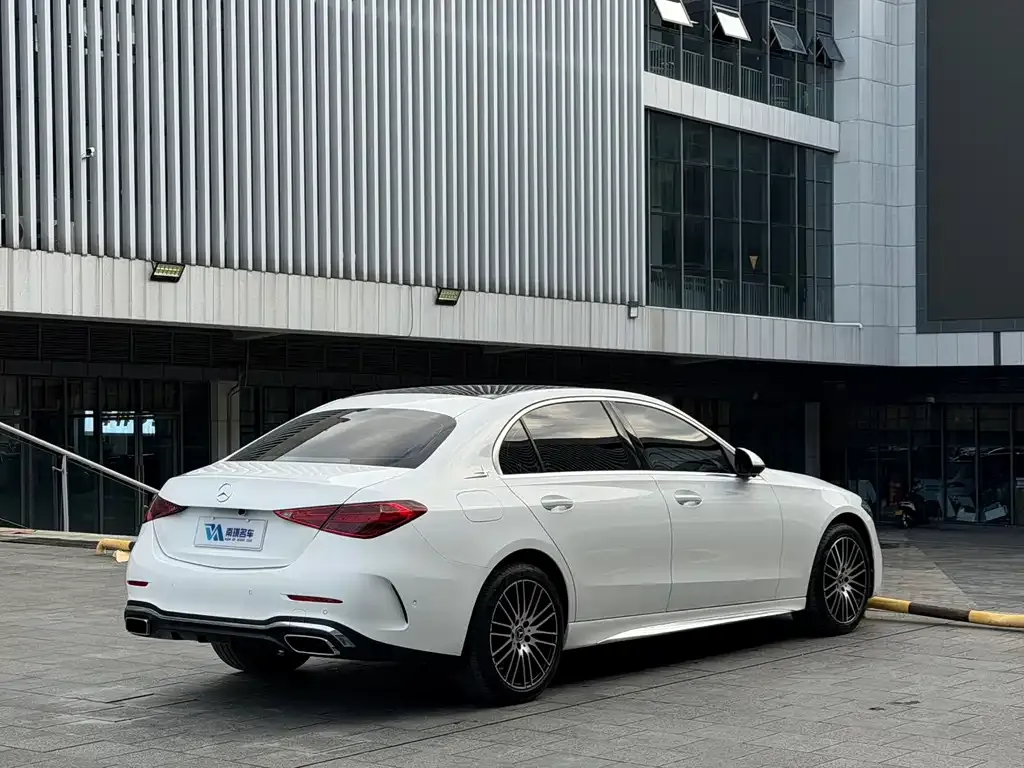 Mercedes-Benz C-Class — фото 10