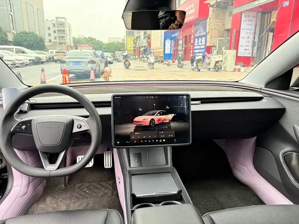 Tesla Model 3 — фото 2
