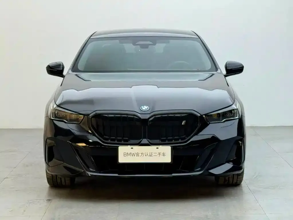 BMW i5 — фото 3