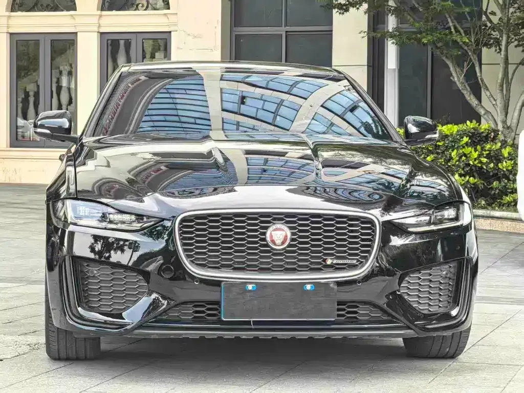 Jaguar XEL — фото 3