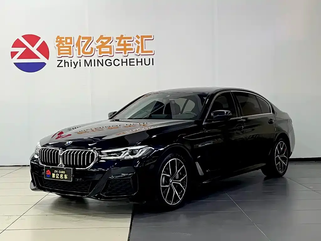 BMW 5 Series — фото 1