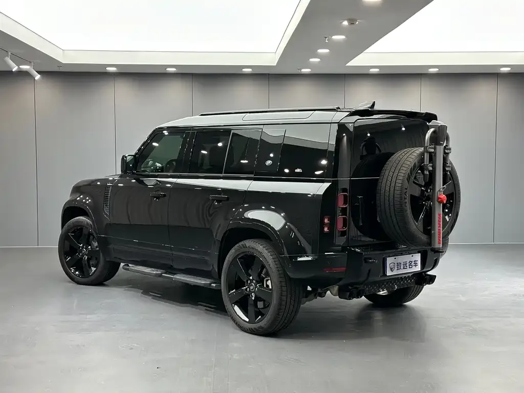 Land Rover Defender — фото 4