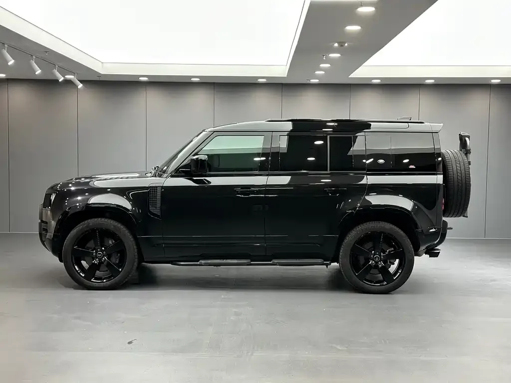 Land Rover Defender — фото 7