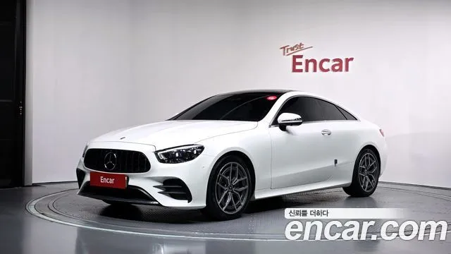 Mercedes-Benz E-Class — фото 1