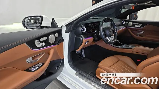 Mercedes-Benz E-Class — фото 10