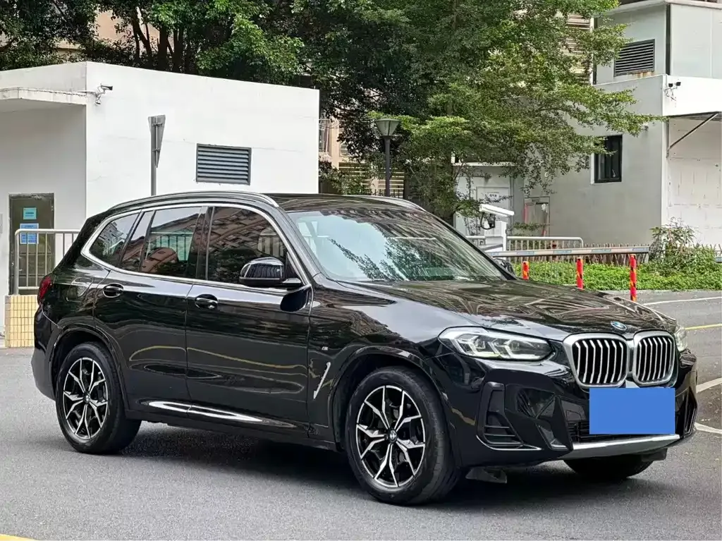BMW X3 — фото 9