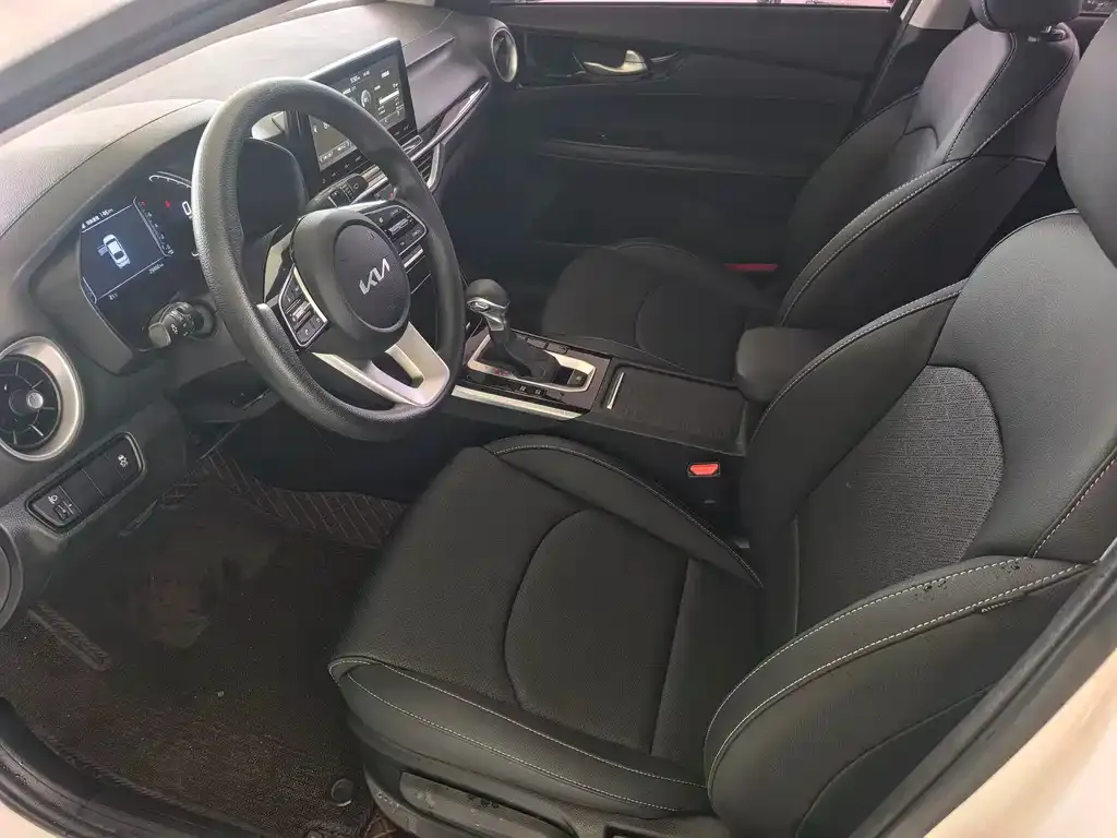 Kia K3 — фото 2
