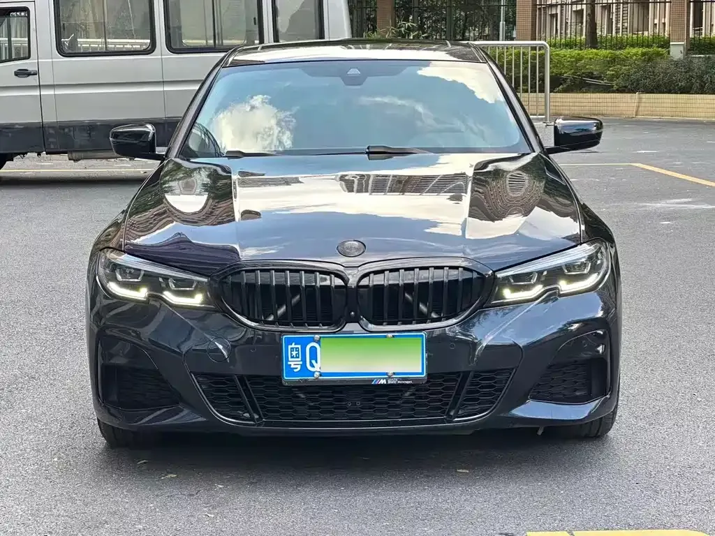BMW 3 Series — фото 1