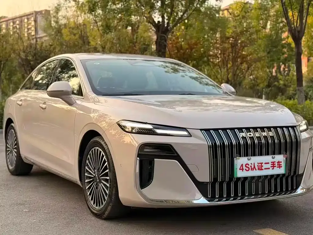 Roewe M7 DMH — фото 9
