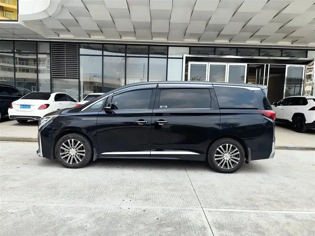 GAC Motor Trumpchi M8 — фото 9