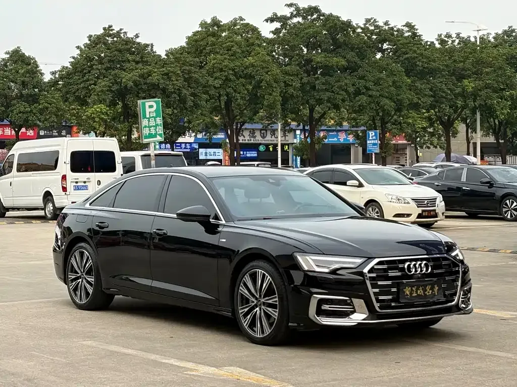 Audi A6L — фото 10