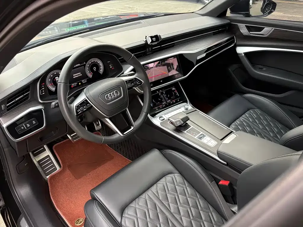 Audi A6L — фото 6