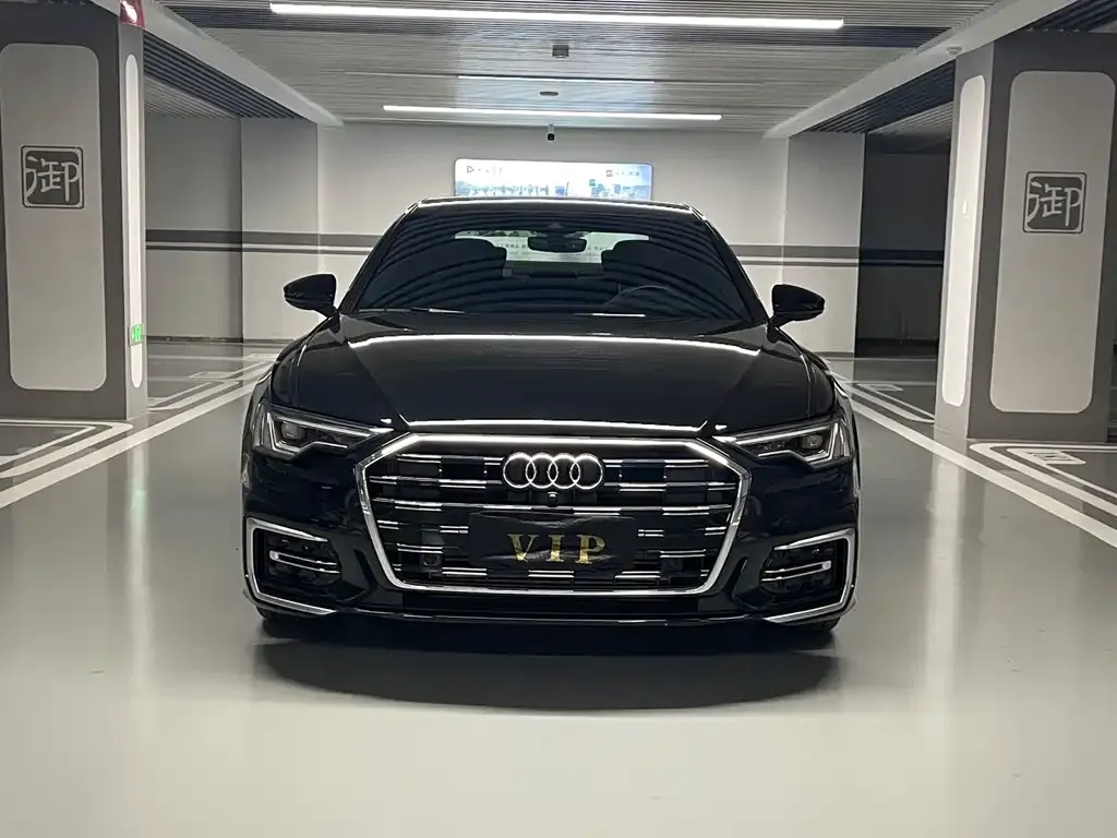 Audi A6L — фото 10