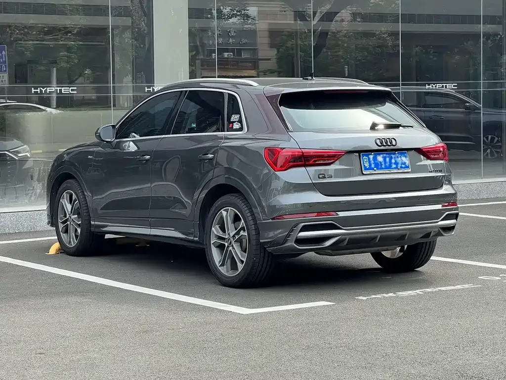 Audi Q3 — фото 8