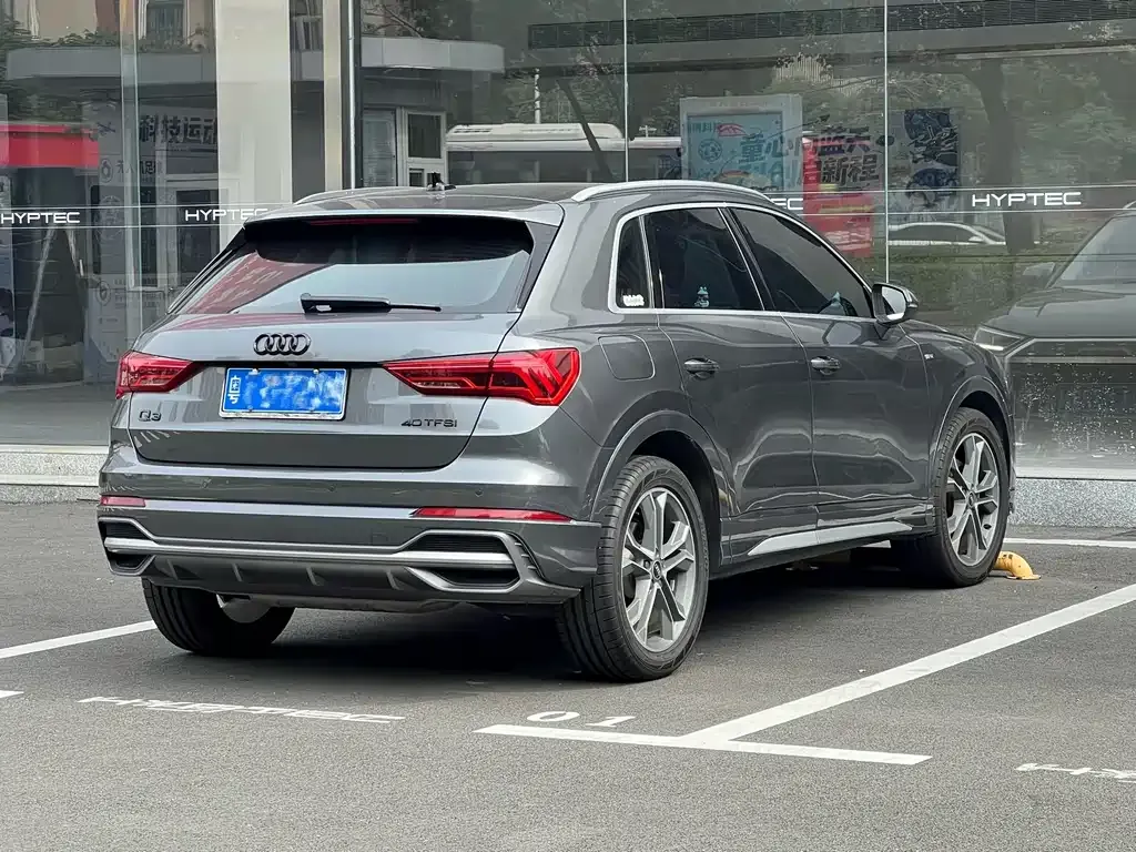 Audi Q3 — фото 7