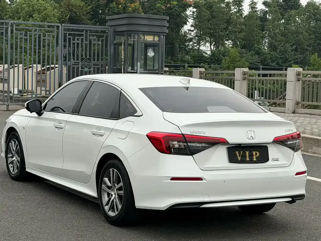 Honda Civic — фото 9