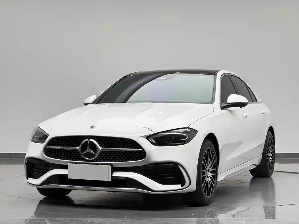 Mercedes-Benz C-Class — фото 1