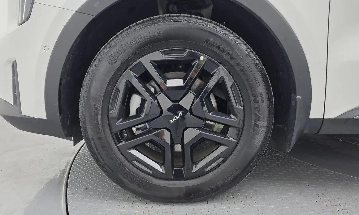 Kia Sorento — фото 4