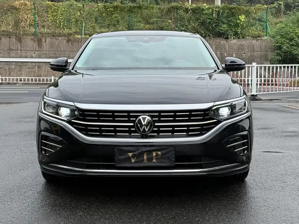 Volkswagen Passat — фото 2