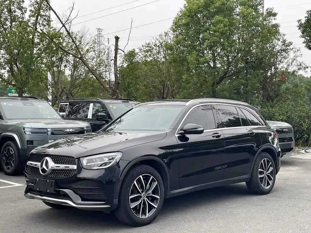 Mercedes-Benz GLC — фото 1
