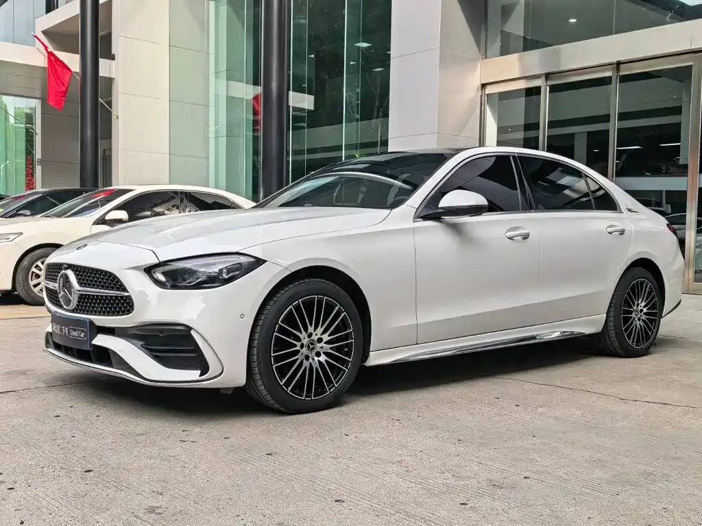 Mercedes-Benz C-Class — фото 1