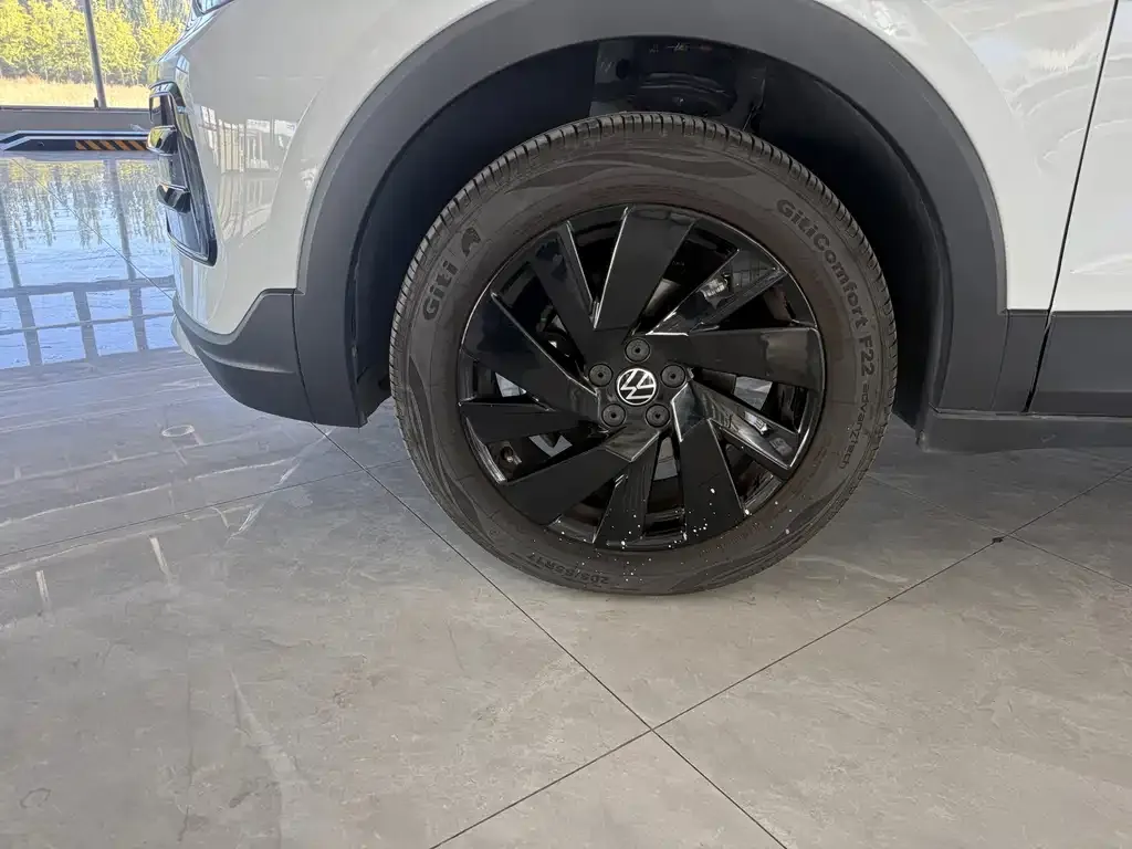 Volkswagen Tharu — фото 7