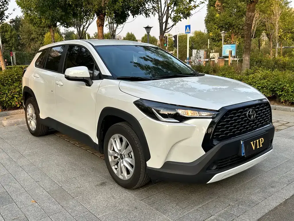 Toyota Corolla Cross — фото 4
