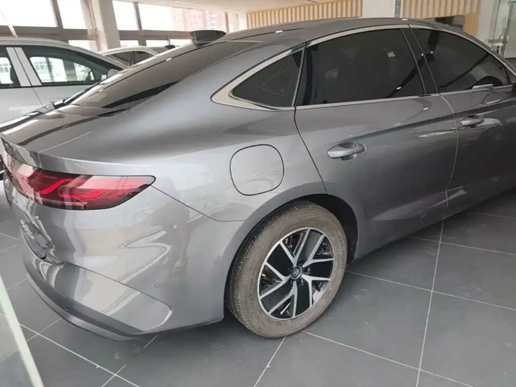 BYD Qin L — фото 3