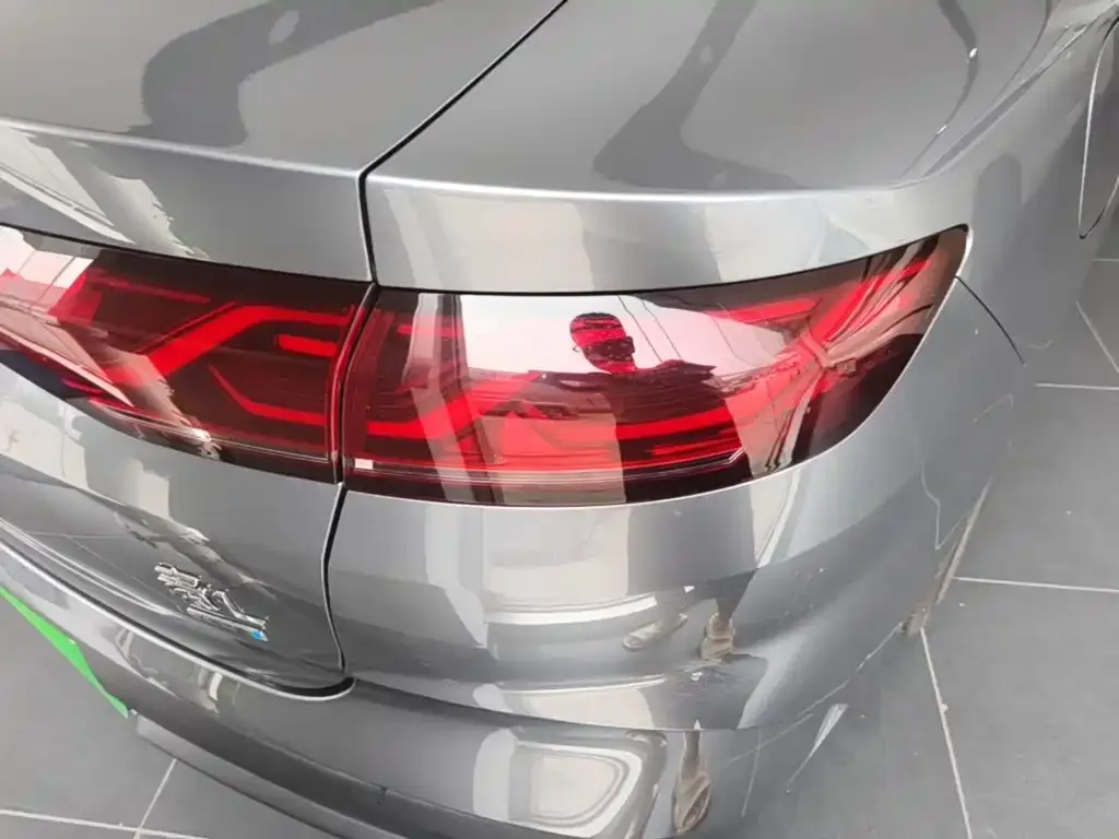 BYD Qin L — фото 4