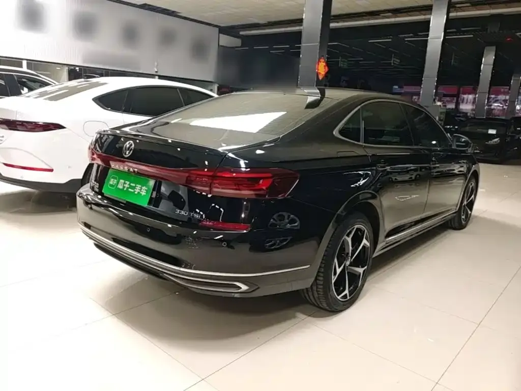 Volkswagen Passat — фото 6
