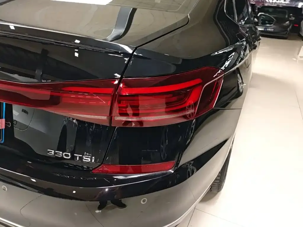 Volkswagen Passat — фото 4