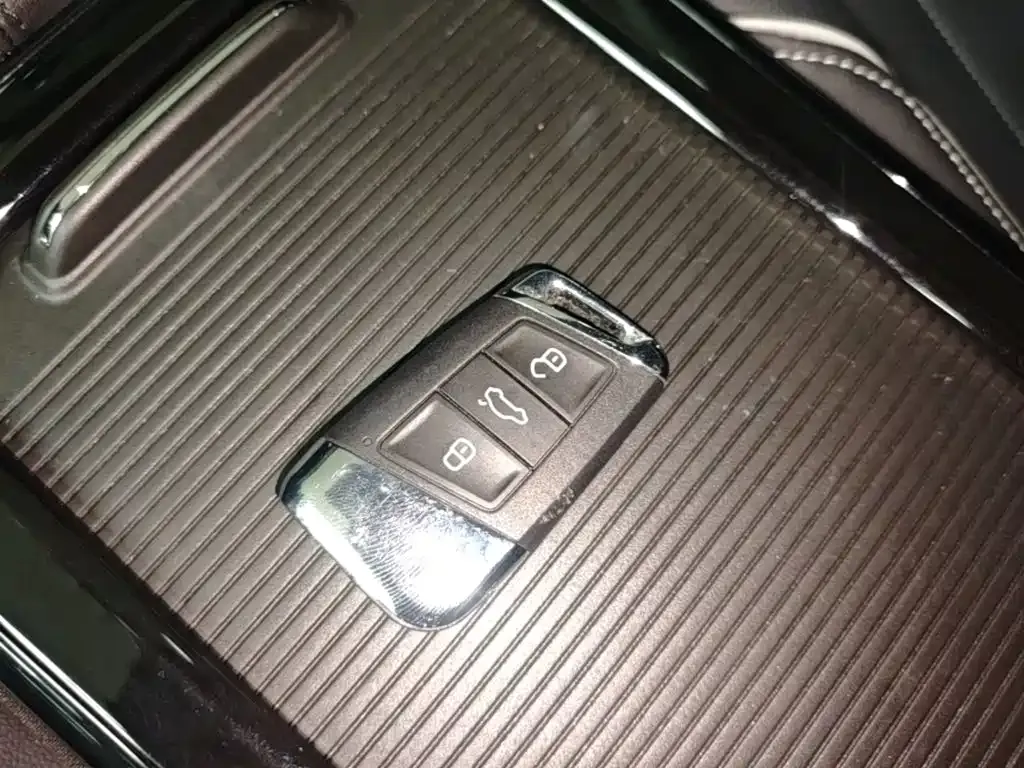 Volkswagen Passat — фото 9