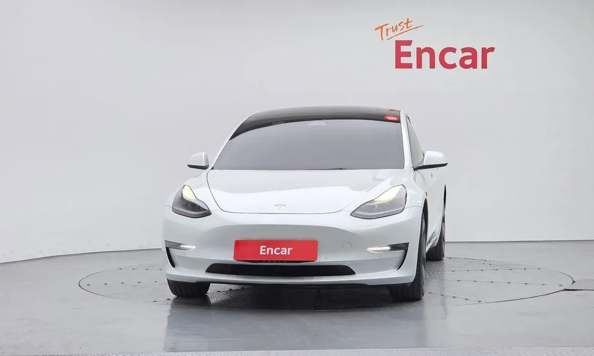 Tesla Model 3 — фото 2