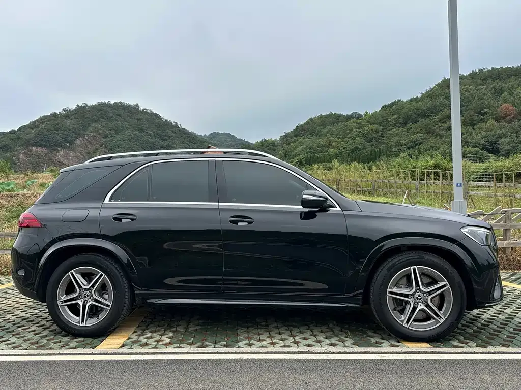 Mercedes-Benz GLE (Import) — фото 2