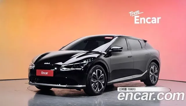 Kia EV6 — фото 1